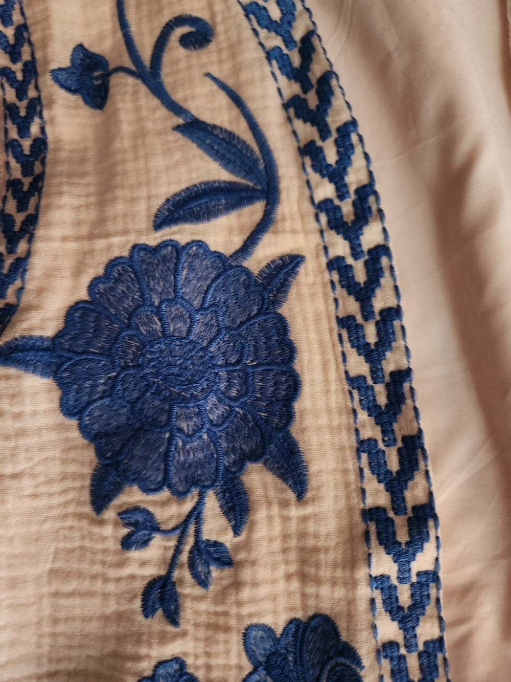 Embroidered Floral Cream & Blue Vest - Women's Jacket - Picture 3 of 7